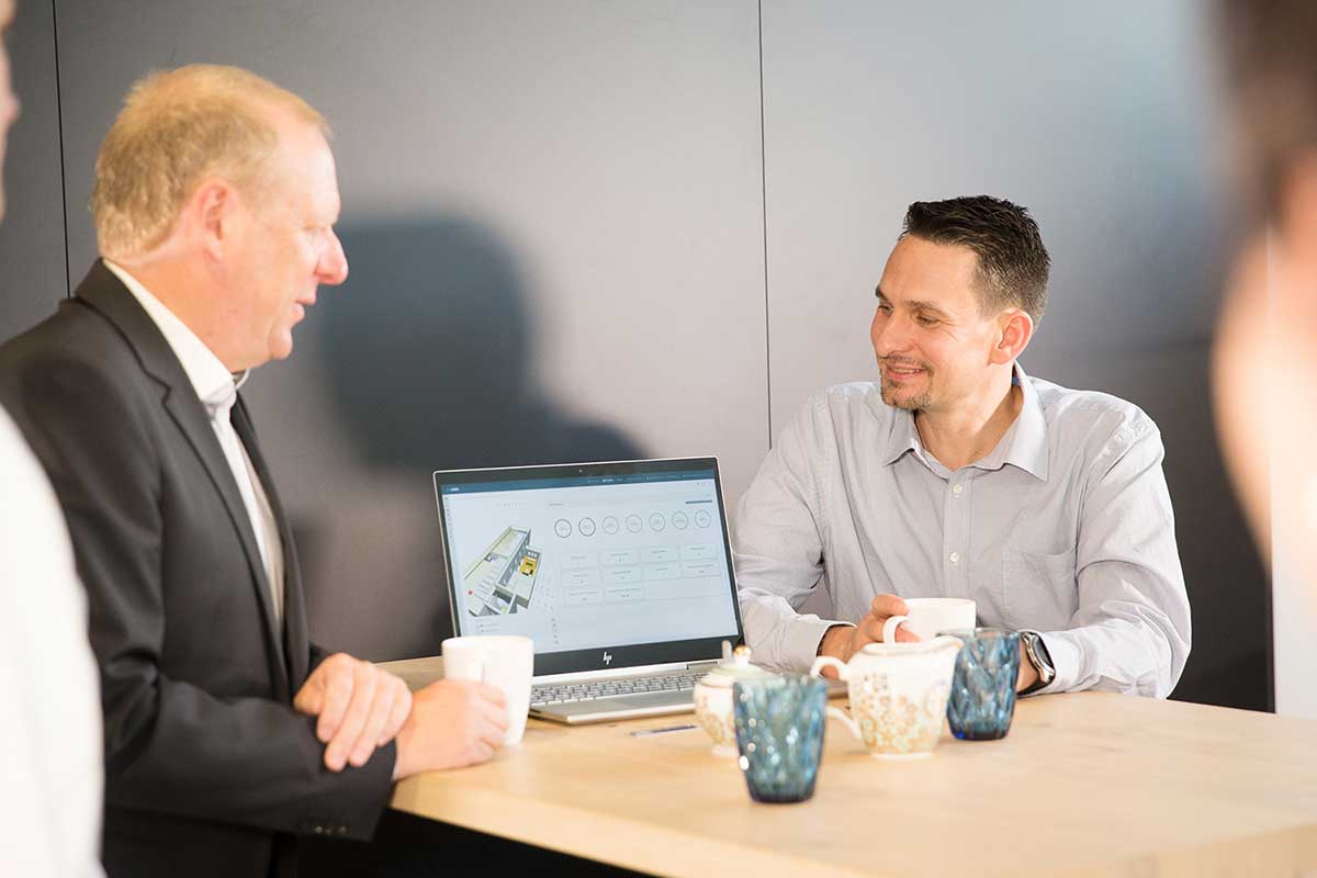 Loesungen_2Ac_ConsultingUndTraining_Schulung_LIBAL_238 im Gespräch